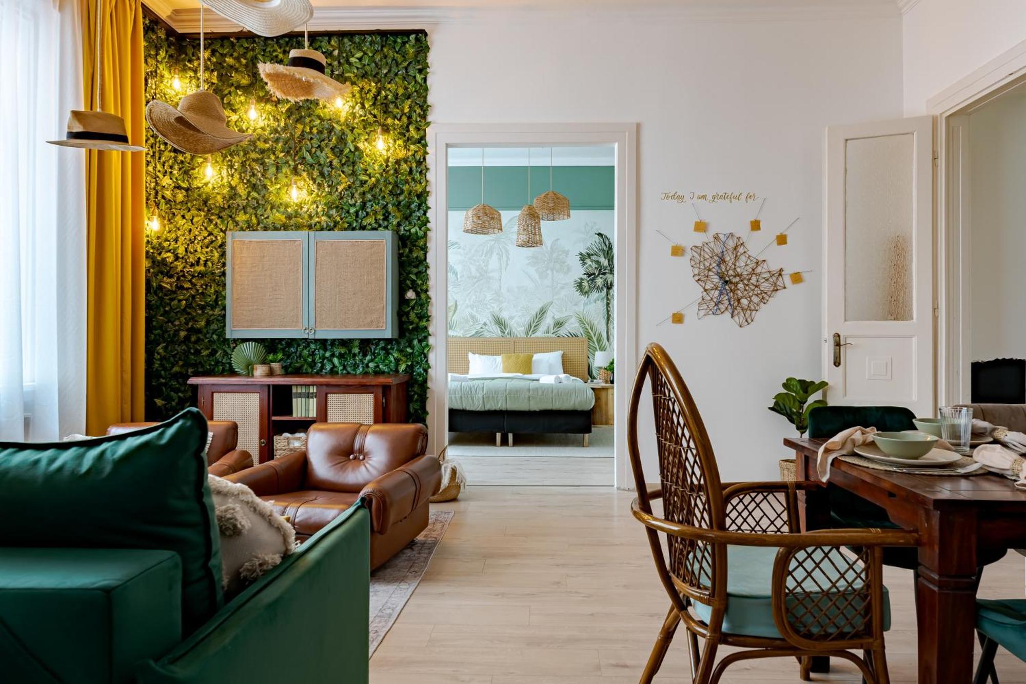 Jungle Aesthetics Downtown Aircon And Garage Parking Appartement *