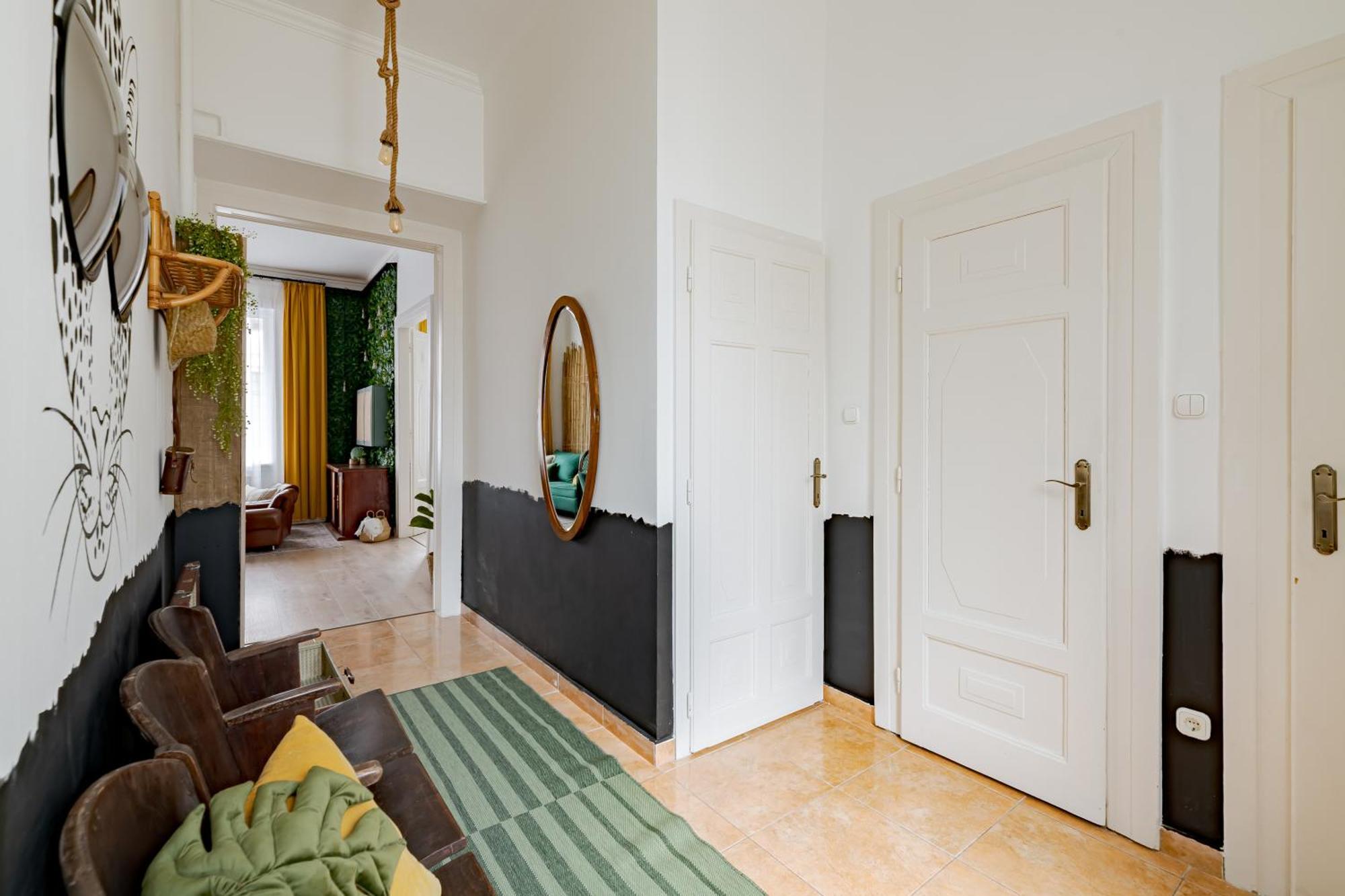 Apartamento Jungle Aesthetics Downtown Aircon And Garage Parking Budapest